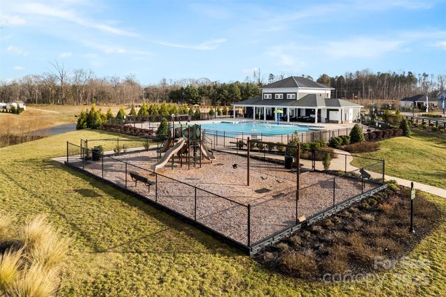 7585 Stonehouse Drive, Gastonia, NC 28056