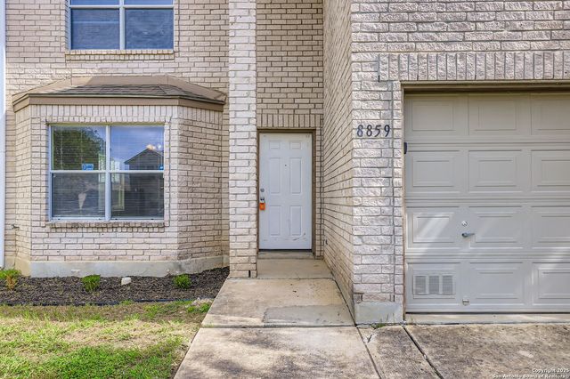 8859 Kestrel Oak, Converse, TX 78109