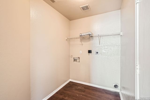 8859 Kestrel Oak, Converse, TX 78109