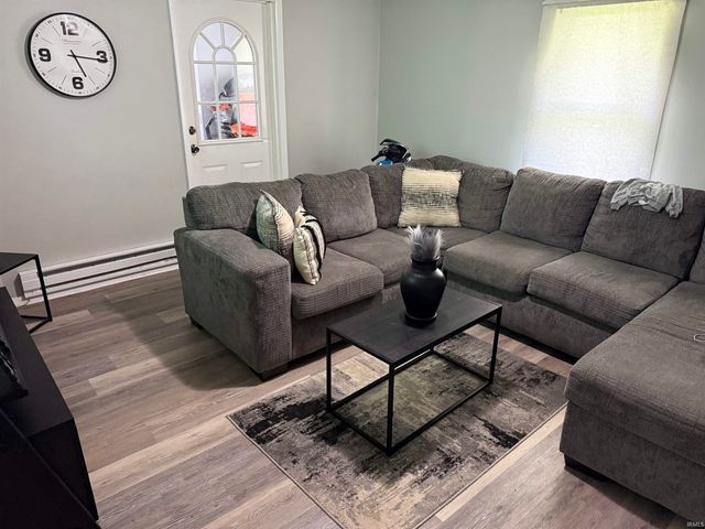 408 W Centennial Avenue, Muncie, IN 47303