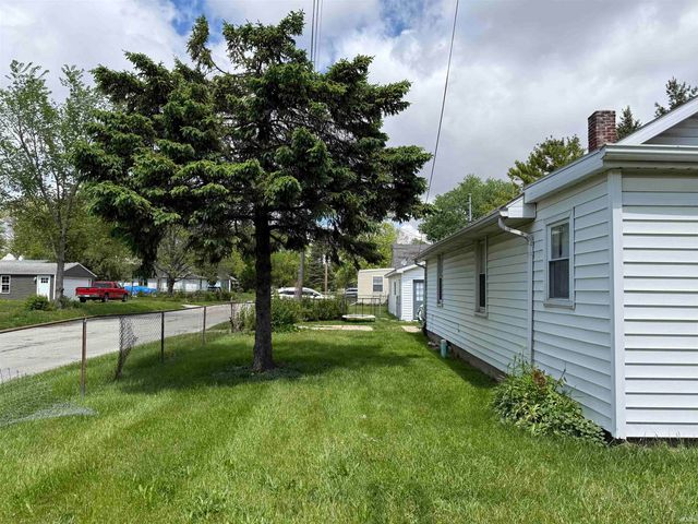 408 W Centennial Avenue, Muncie, IN 47303