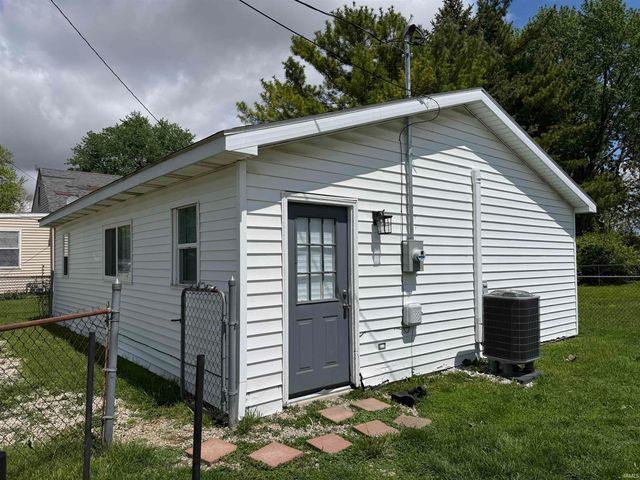 408 W Centennial Avenue, Muncie, IN 47303