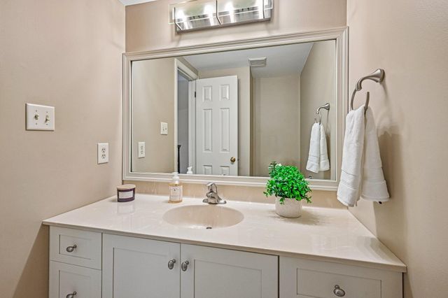 175 HUNTER CT, Ambler, PA 19002
