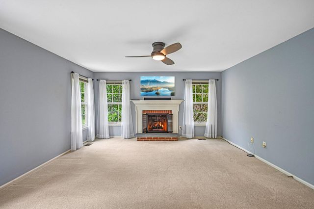 175 HUNTER CT, Ambler, PA 19002