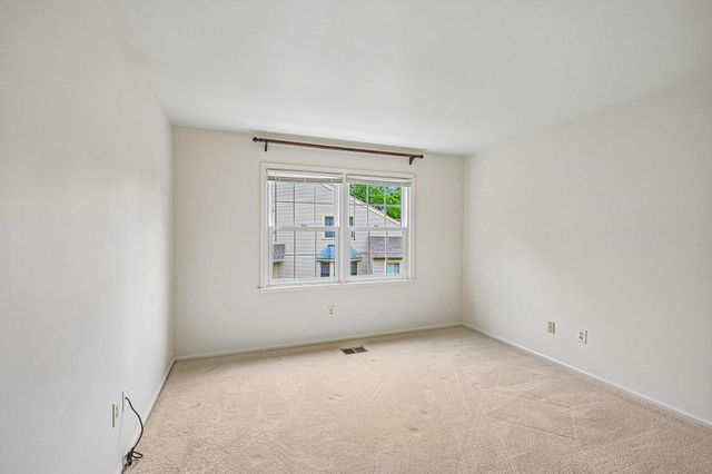 175 HUNTER CT, Ambler, PA 19002