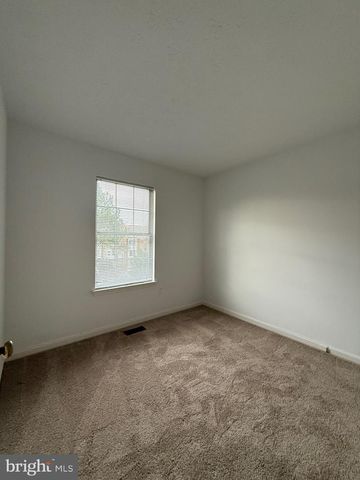 402 SHAW CT, Fredericksburg, VA 22405