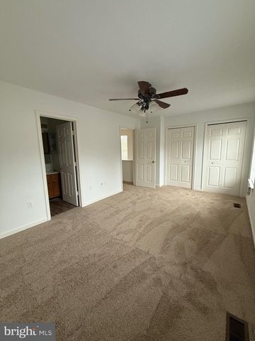 402 SHAW CT, Fredericksburg, VA 22405