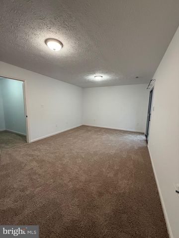 402 SHAW CT, Fredericksburg, VA 22405