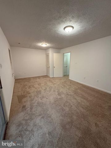 402 SHAW CT, Fredericksburg, VA 22405