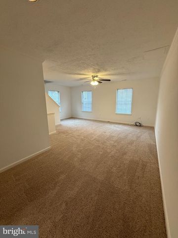 402 SHAW CT, Fredericksburg, VA 22405