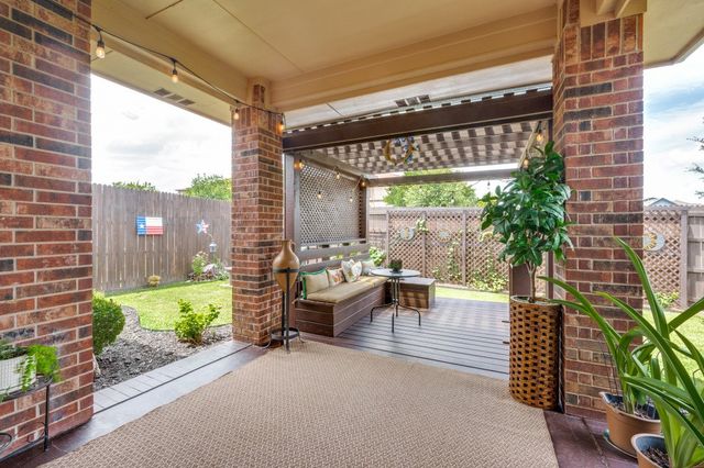 5103 Walsh Drive, Arlington, TX 76001