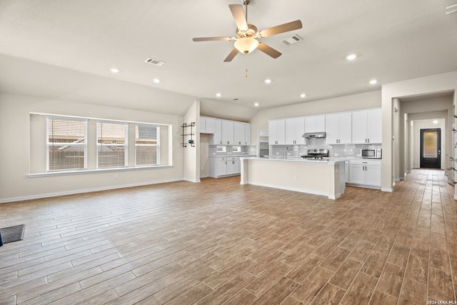 15227 Maskette, San Antonio, TX 78245