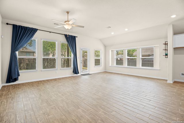 15227 Maskette, San Antonio, TX 78245