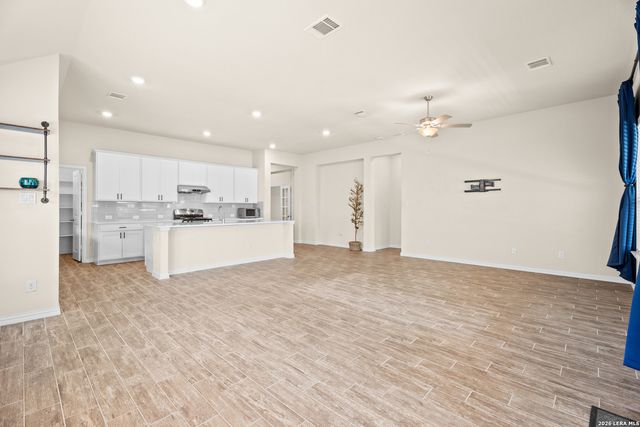 15227 Maskette, San Antonio, TX 78245