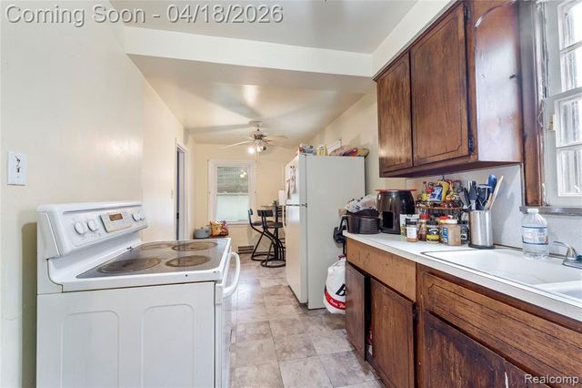 20121 Mitchell Street, Detroit, MI 48234