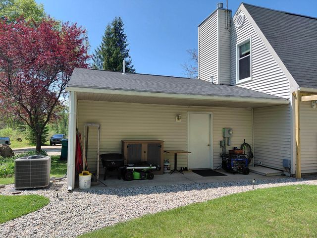 3751 E Townline Lake Road, Harrison, MI 48625