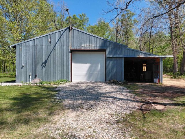3751 E Townline Lake Road, Harrison, MI 48625