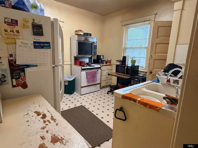 2857 Corby Street, Omaha, NE 68111