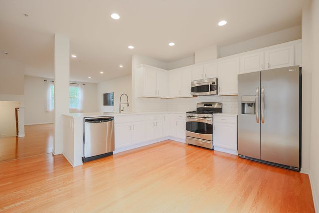 8607 Waukegan Road, Morton Grove, IL 60053