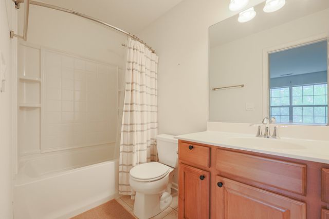 8607 Waukegan Road, Morton Grove, IL 60053