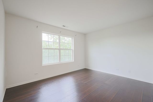 8607 Waukegan Road, Morton Grove, IL 60053