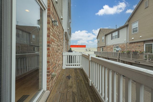 8607 Waukegan Road, Morton Grove, IL 60053