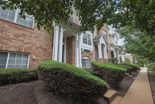 8607 Waukegan Road, Morton Grove, IL 60053