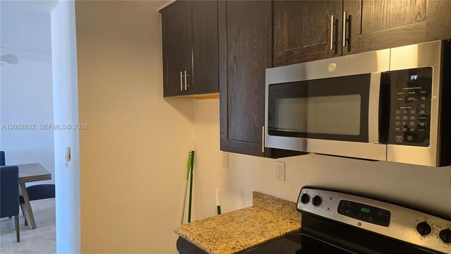 3000 Riomar Street 701, Fort Lauderdale, FL 33304