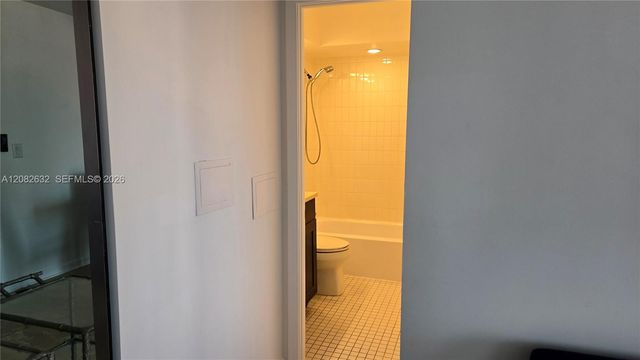 3000 Riomar Street 701, Fort Lauderdale, FL 33304