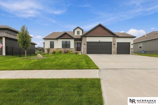 11010 N 169th Street, Bennington, NE 68007