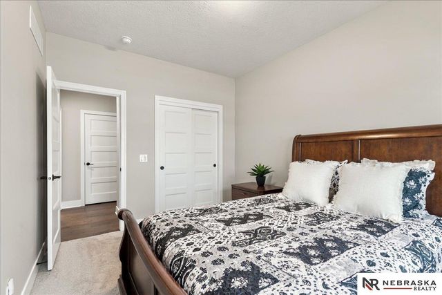 11010 N 169th Street, Bennington, NE 68007