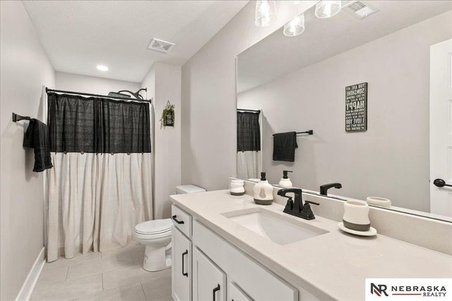 11010 N 169th Street, Bennington, NE 68007