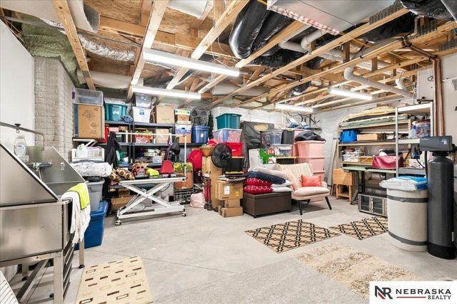 11010 N 169th Street, Bennington, NE 68007