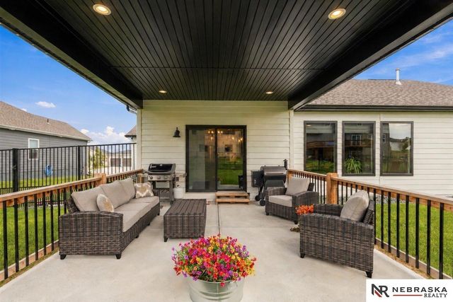 11010 N 169th Street, Bennington, NE 68007