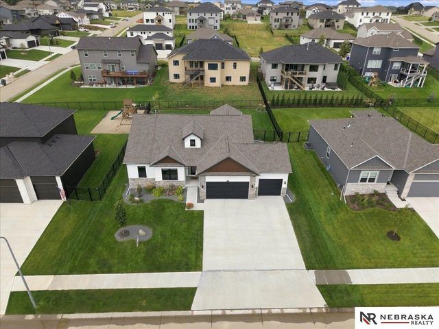 11010 N 169th Street, Bennington, NE 68007