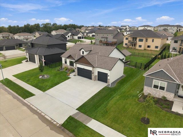 11010 N 169th Street, Bennington, NE 68007
