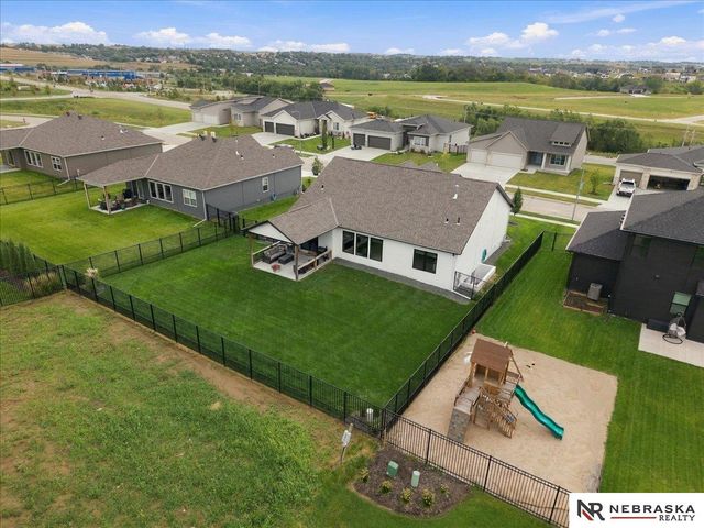 11010 N 169th Street, Bennington, NE 68007