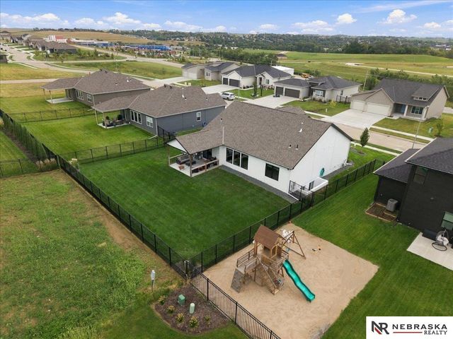 11010 N 169th Street, Bennington, NE 68007