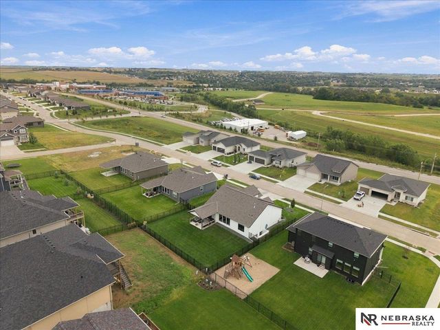 11010 N 169th Street, Bennington, NE 68007