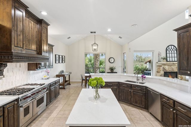 25215 Fairway Springs, San Antonio, TX 78260