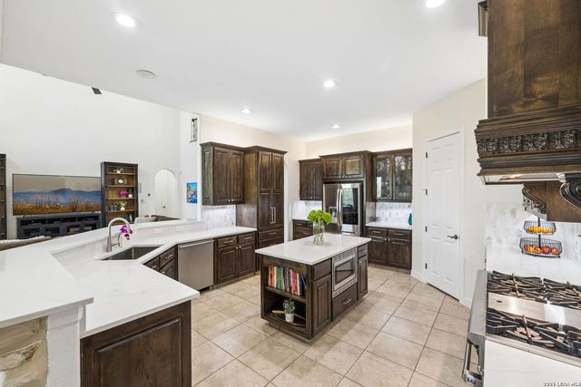 25215 Fairway Springs, San Antonio, TX 78260