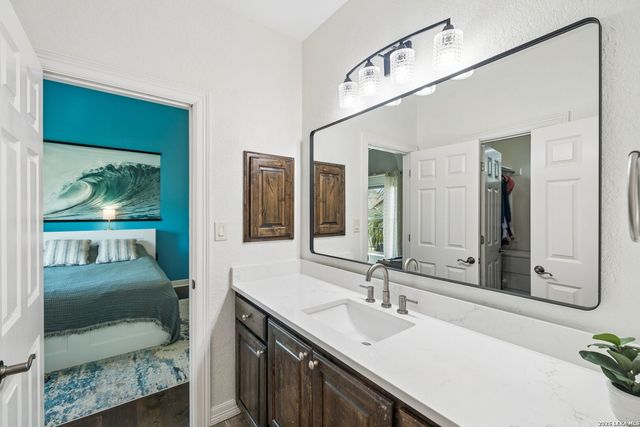 25215 Fairway Springs, San Antonio, TX 78260