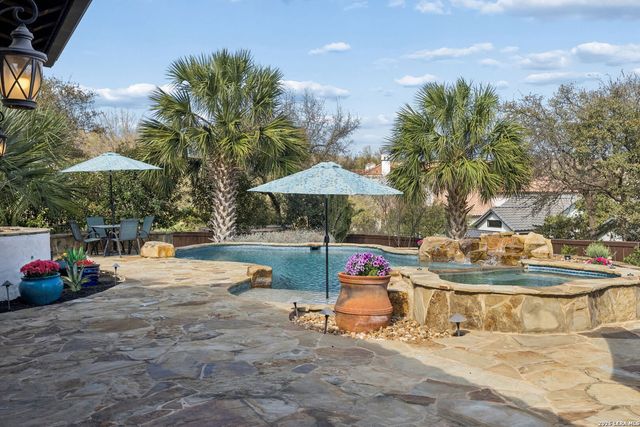25215 Fairway Springs, San Antonio, TX 78260