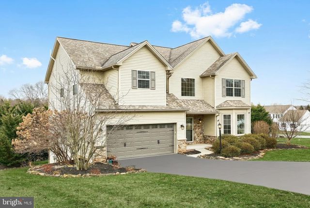 2760 PRIMROSE LN N, York, PA 17404