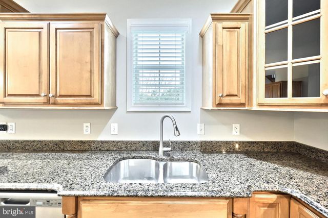 2760 PRIMROSE LN N, York, PA 17404