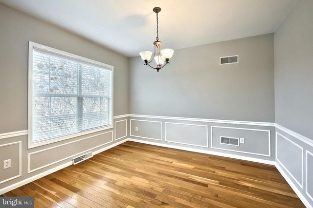 2760 PRIMROSE LN N, York, PA 17404