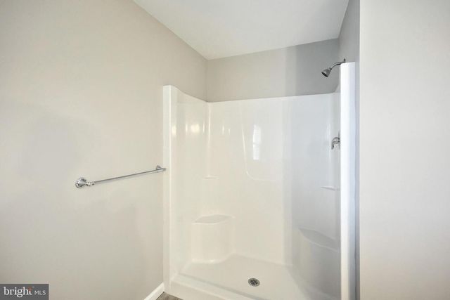 2760 PRIMROSE LN N, York, PA 17404