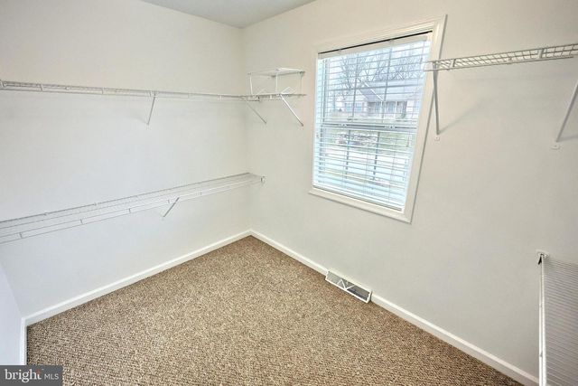 2760 PRIMROSE LN N, York, PA 17404