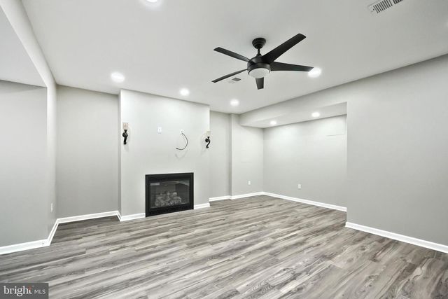 2760 PRIMROSE LN N, York, PA 17404