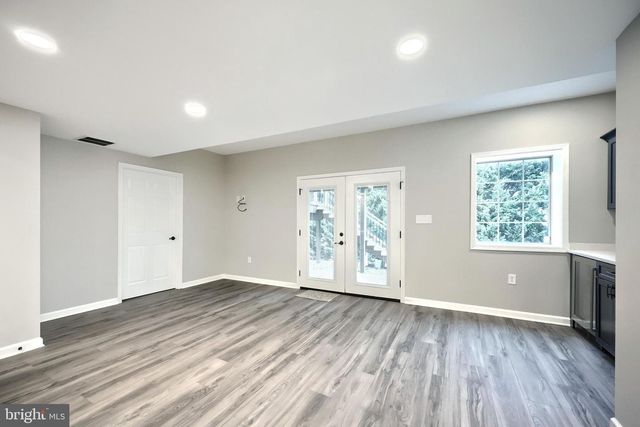 2760 PRIMROSE LN N, York, PA 17404